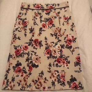 Pencil skirt